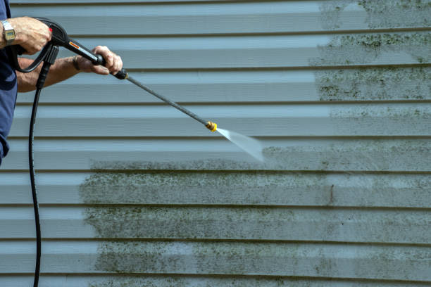 Best Pool Deck Cleaning  in Carteret, NJ